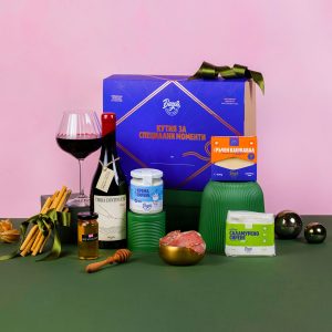 Празнична кутия Традиции